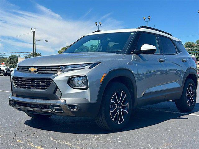 used 2023 Chevrolet TrailBlazer car, priced at $25,637