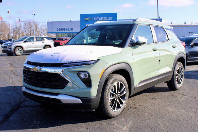 new 2025 Chevrolet TrailBlazer car, priced at $27,920