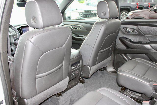 used 2023 Chevrolet Traverse car, priced at $40,903