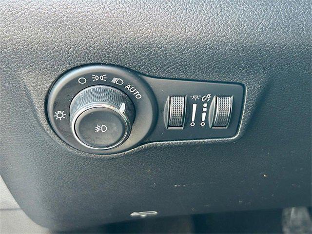 used 2022 Jeep Compass car, priced at $23,564