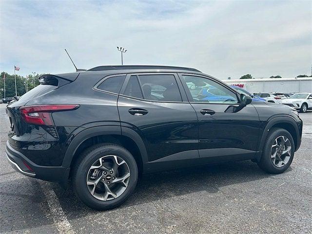 new 2025 Chevrolet Trax car, priced at $25,299