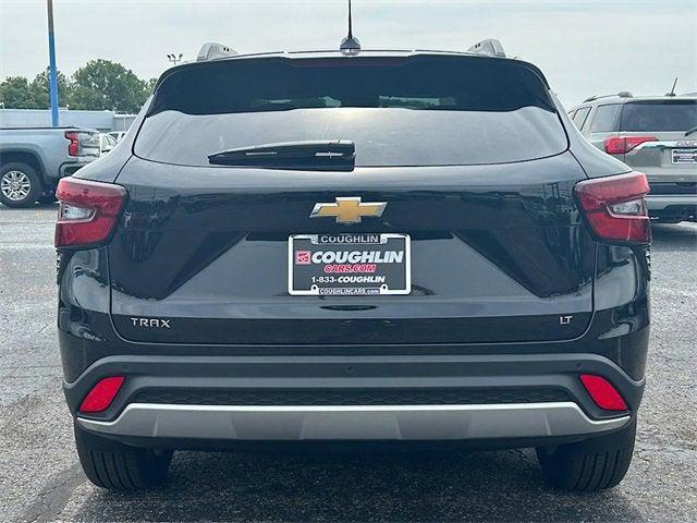 new 2025 Chevrolet Trax car, priced at $25,299