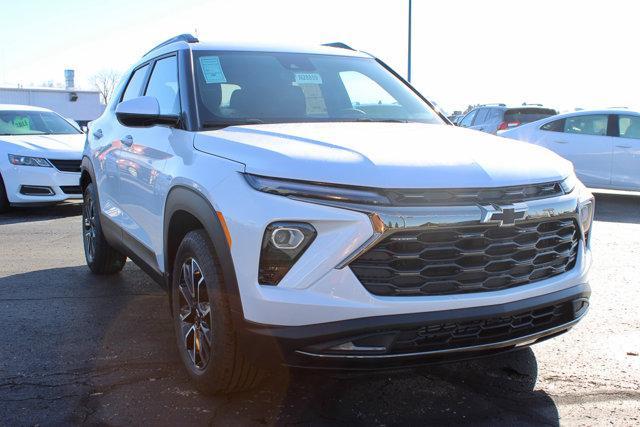 new 2025 Chevrolet TrailBlazer car, priced at $31,615