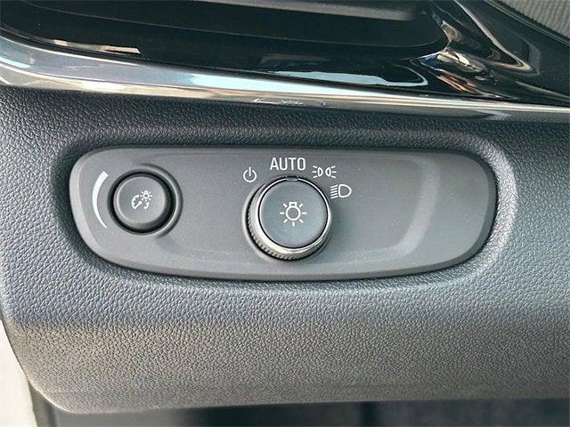 new 2025 Buick Envista car, priced at $32,809