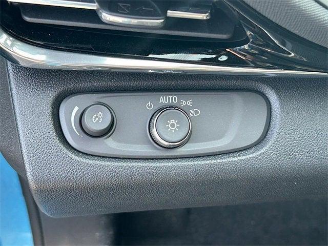 new 2025 Buick Envista car, priced at $27,955
