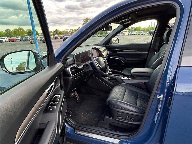 used 2024 Kia Telluride car, priced at $44,647