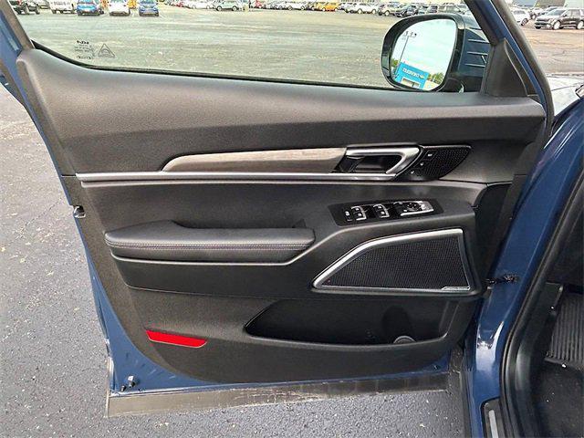 used 2024 Kia Telluride car, priced at $44,647