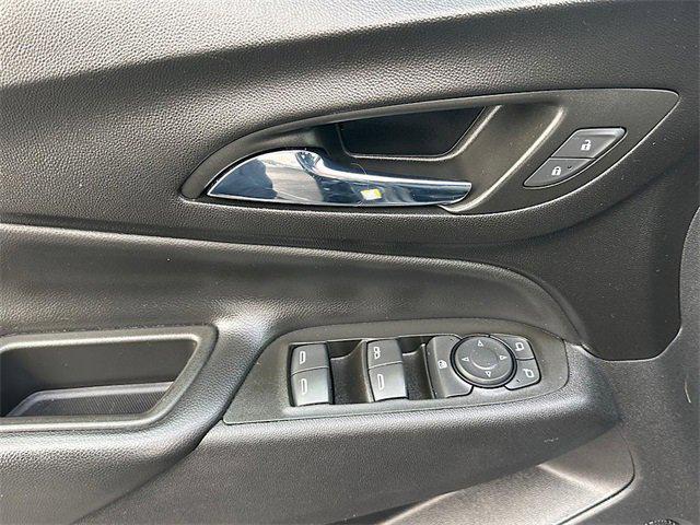 used 2022 Chevrolet Equinox car, priced at $22,060