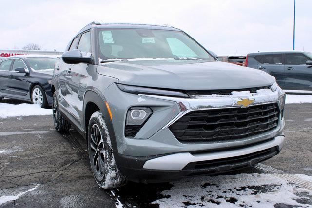 new 2025 Chevrolet TrailBlazer car, priced at $27,570