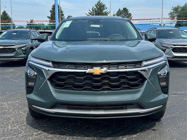 new 2025 Chevrolet Trax car, priced at $25,299