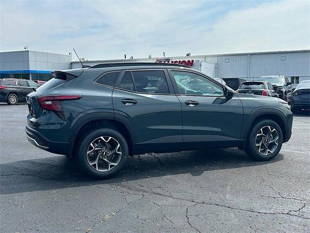 new 2025 Chevrolet Trax car, priced at $25,299