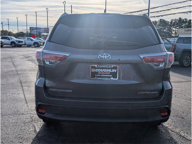 used 2015 Toyota Highlander car, priced at $12,491