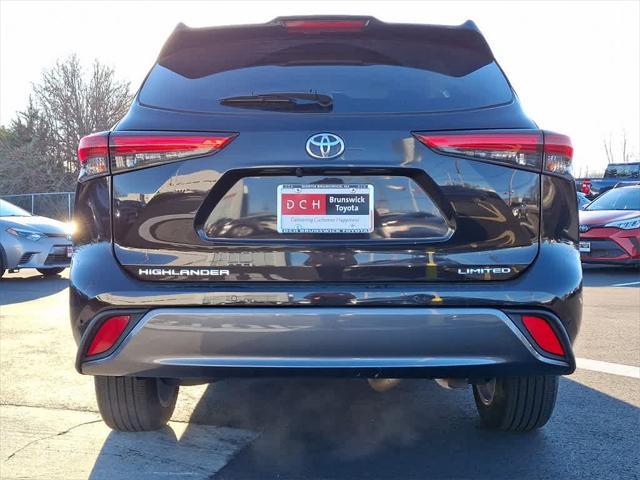 used 2021 Toyota Highlander car, priced at $33,995