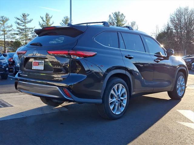 used 2021 Toyota Highlander car, priced at $33,995