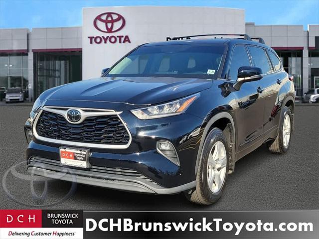 used 2020 Toyota Highlander car, priced at $24,995