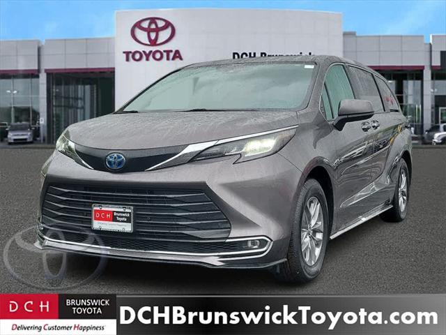 used 2022 Toyota Sienna car, priced at $36,700