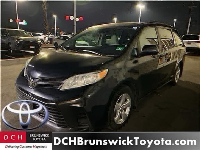 used 2018 Toyota Sienna car, priced at $14,250