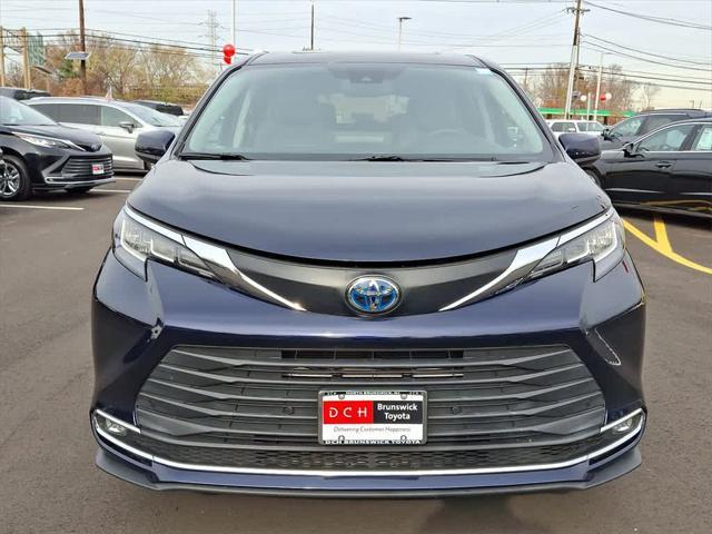 used 2021 Toyota Sienna car, priced at $41,095