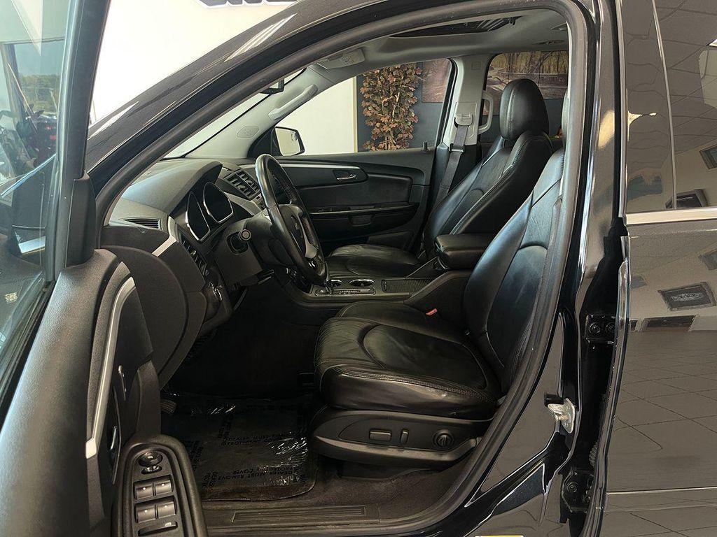used 2012 Chevrolet Traverse car, priced at $5,999