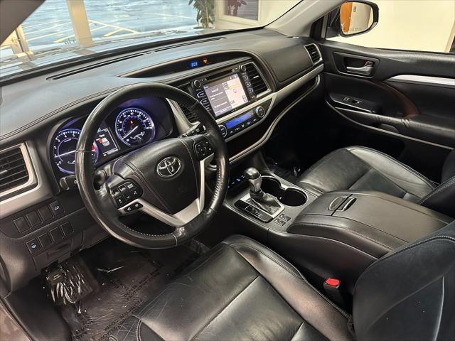 used 2014 Toyota Highlander car, priced at $18,999