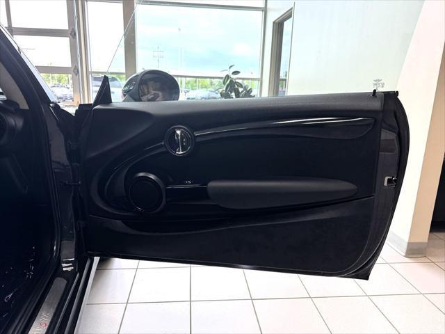 used 2016 MINI Hardtop car, priced at $14,999