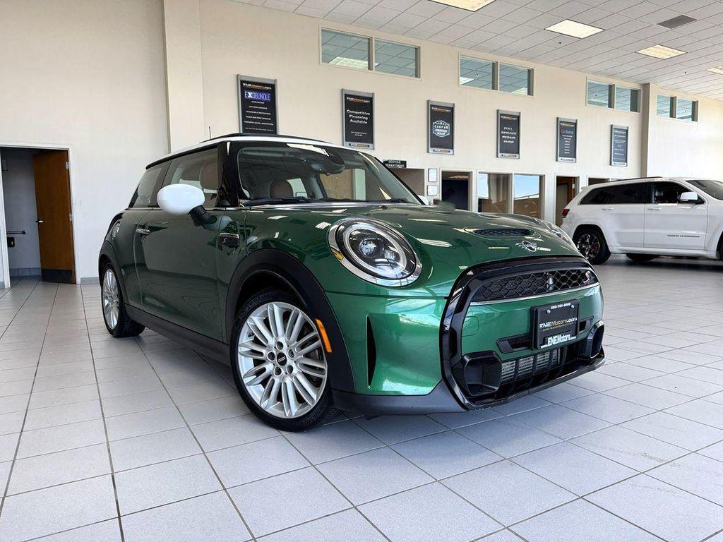 used 2022 MINI Hardtop car, priced at $19,999