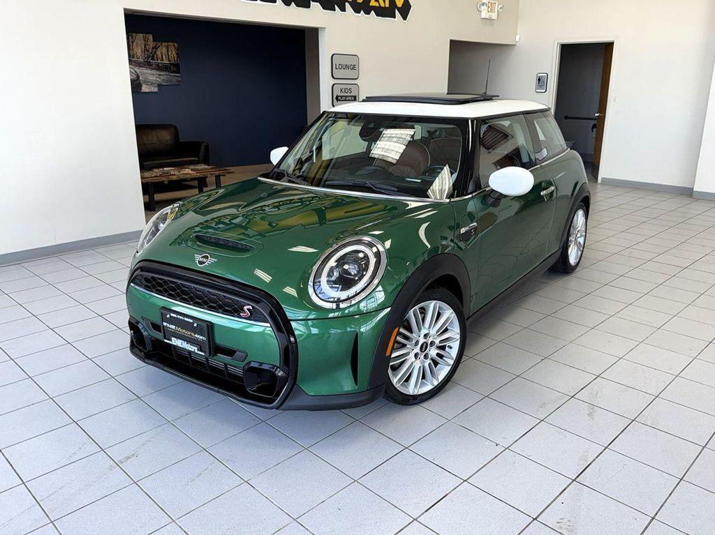 used 2022 MINI Hardtop car, priced at $19,999