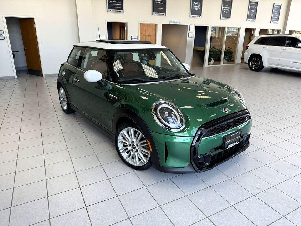 used 2022 MINI Hardtop car, priced at $19,999