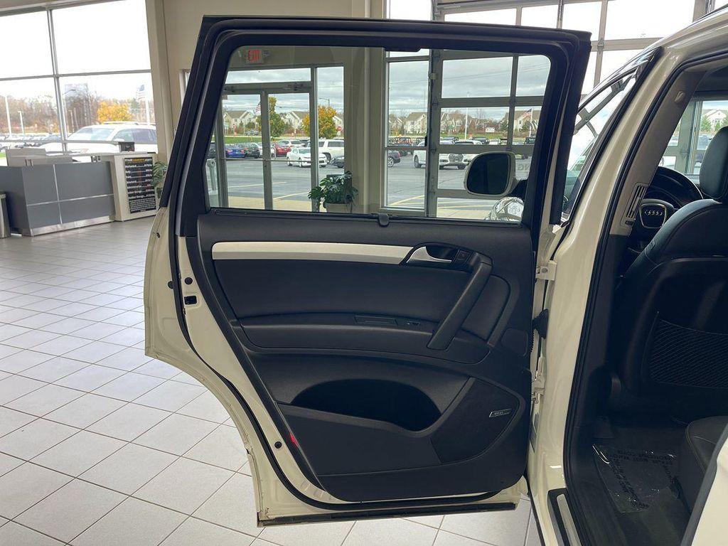 used 2009 Audi Q7 car, priced at $10,999