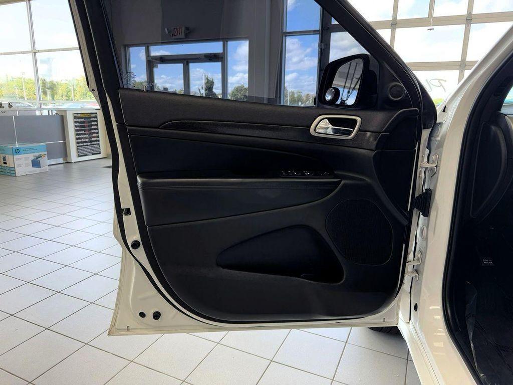 used 2018 Jeep Grand Cherokee car, priced at $18,777
