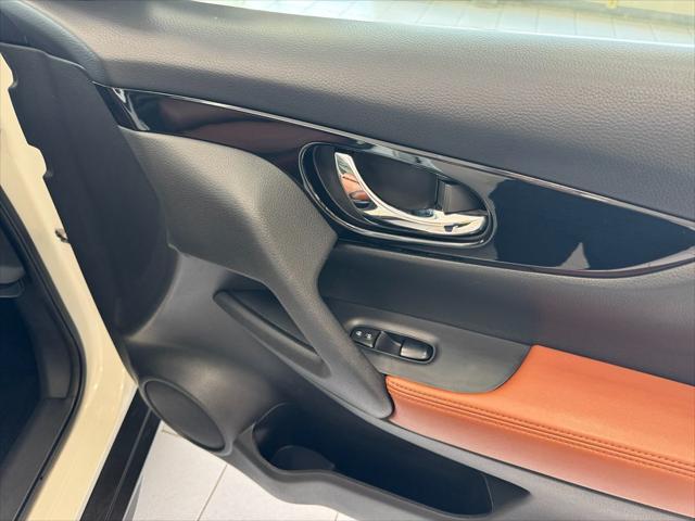 used 2017 Nissan Rogue car, priced at $14,777