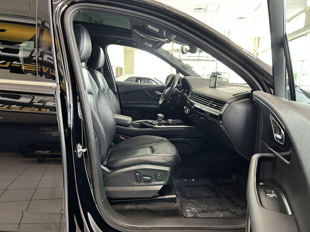 used 2018 Audi Q7 car, priced at $19,777