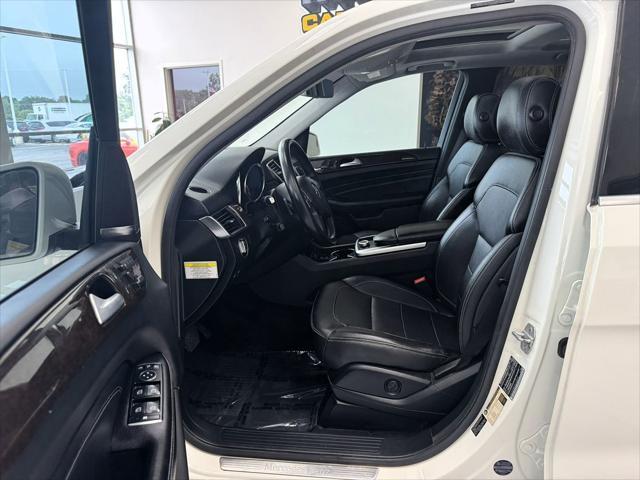 used 2013 Mercedes-Benz M-Class car, priced at $12,999