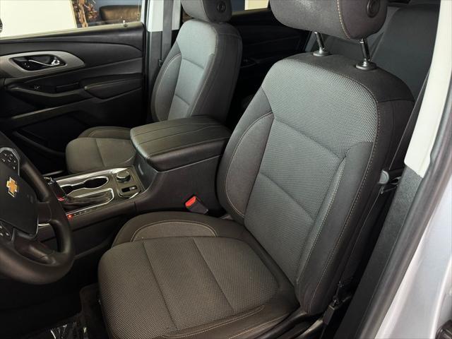 used 2020 Chevrolet Traverse car, priced at $21,999