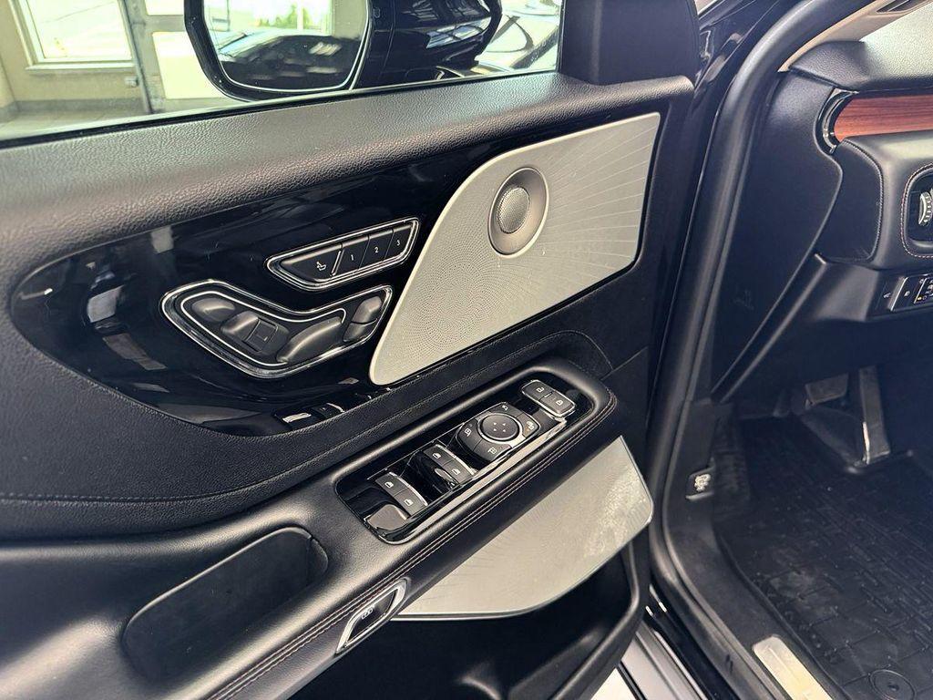 used 2020 Lincoln Aviator car, priced at $31,999