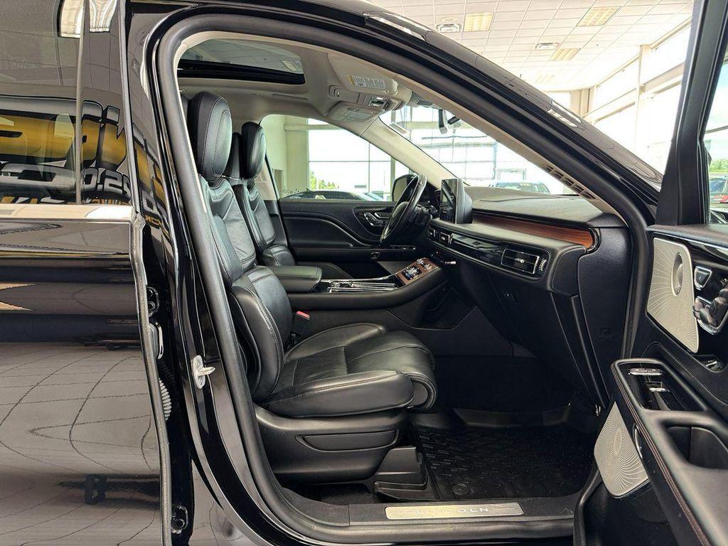 used 2020 Lincoln Aviator car, priced at $31,999