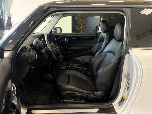used 2014 MINI Hardtop car, priced at $13,999