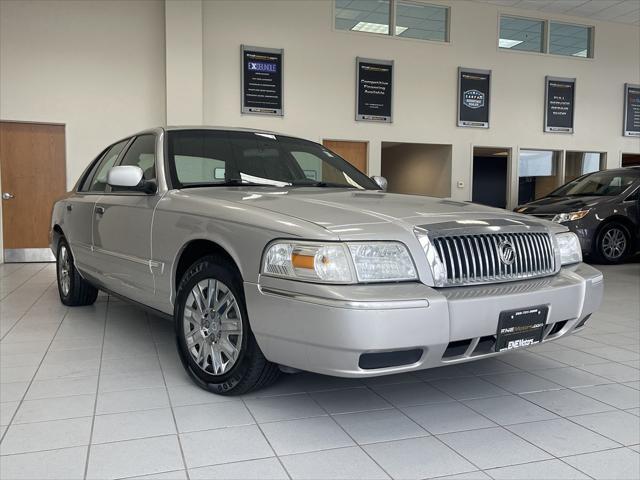 used 2006 Mercury Grand Marquis car, priced at $6,999