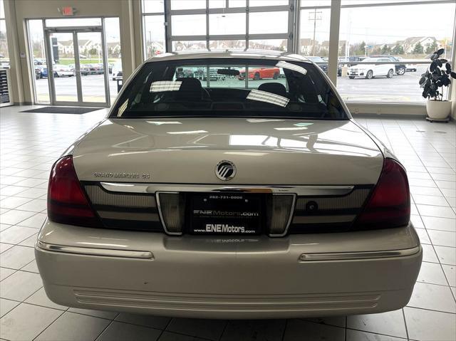 used 2006 Mercury Grand Marquis car, priced at $4,499