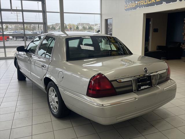 used 2006 Mercury Grand Marquis car, priced at $4,499