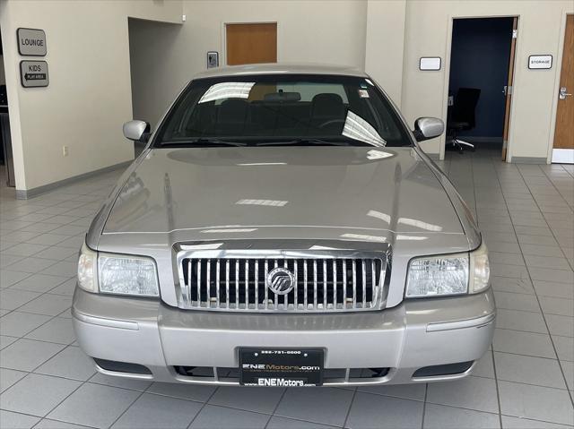 used 2006 Mercury Grand Marquis car, priced at $4,499