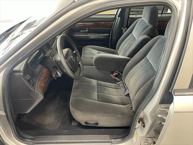 used 2006 Mercury Grand Marquis car, priced at $6,999