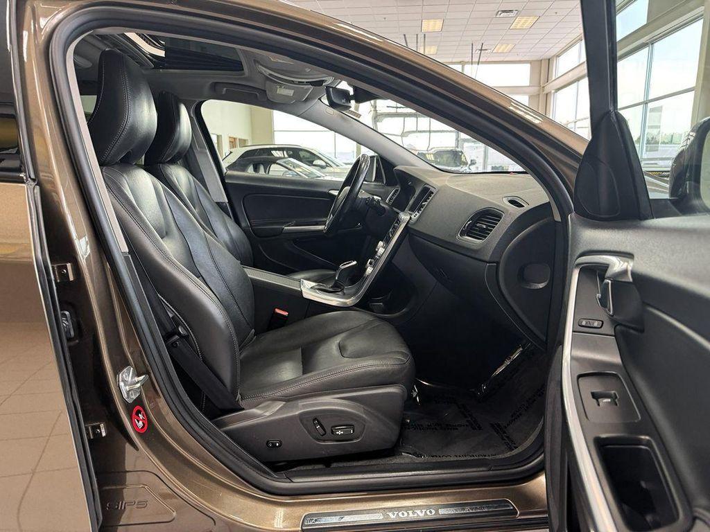 used 2018 Volvo V60 Cross Country car, priced at $16,999