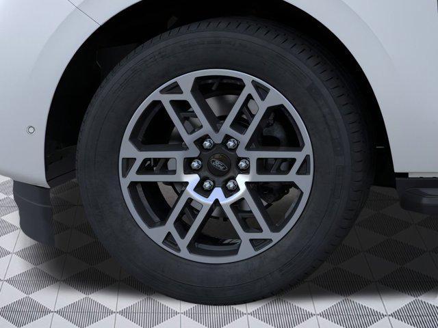 new 2025 Ford Expedition car, priced at $69,701