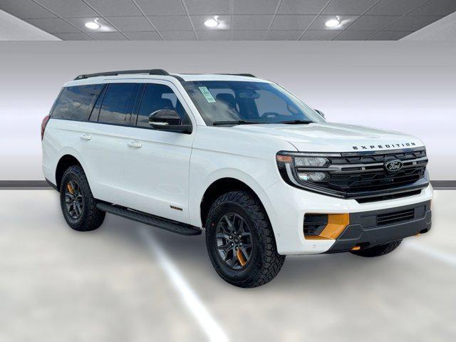 new 2025 Ford Expedition car, priced at $81,591