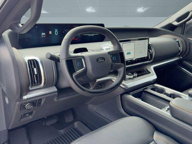 new 2025 Ford Expedition car, priced at $81,591