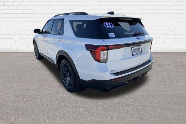 new 2025 Ford Explorer car, priced at $47,982