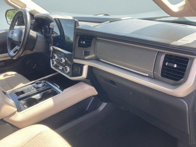 used 2024 Ford Expedition car, priced at $42,996