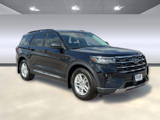 new 2025 Ford Explorer car, priced at $40,772