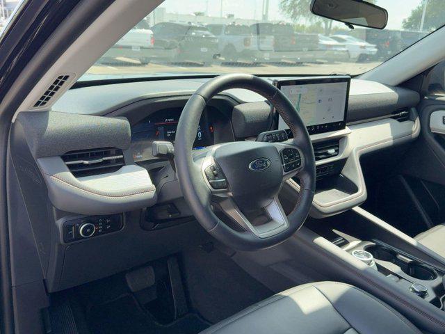 new 2025 Ford Explorer car, priced at $40,772